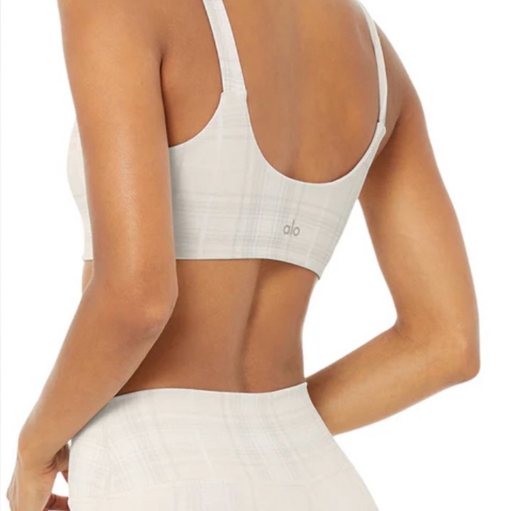 ALO Yoga Light Gray Sports Bra